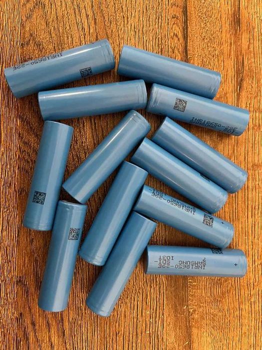 Samsung 18650 Акумулятори (2900 ємність) , Батарейки