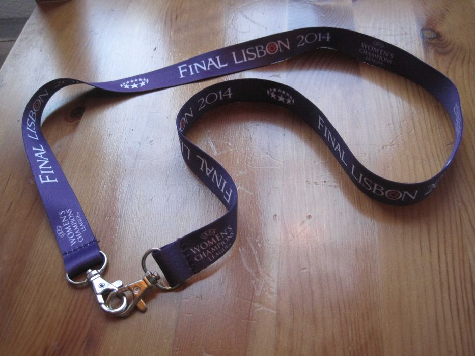 Pin autocolante caneta e porta-credencial Adidas Champions League 2014