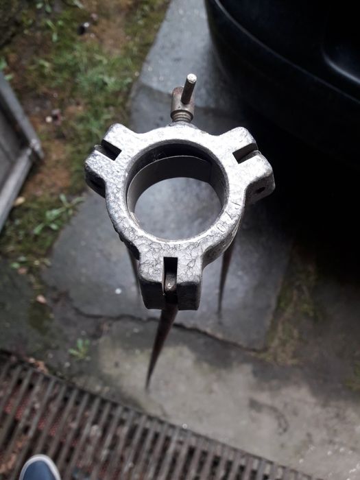 Statyw geodezyjny wysokość 110 cm