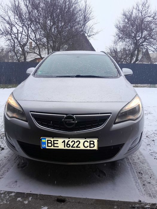 Автомобіль опель