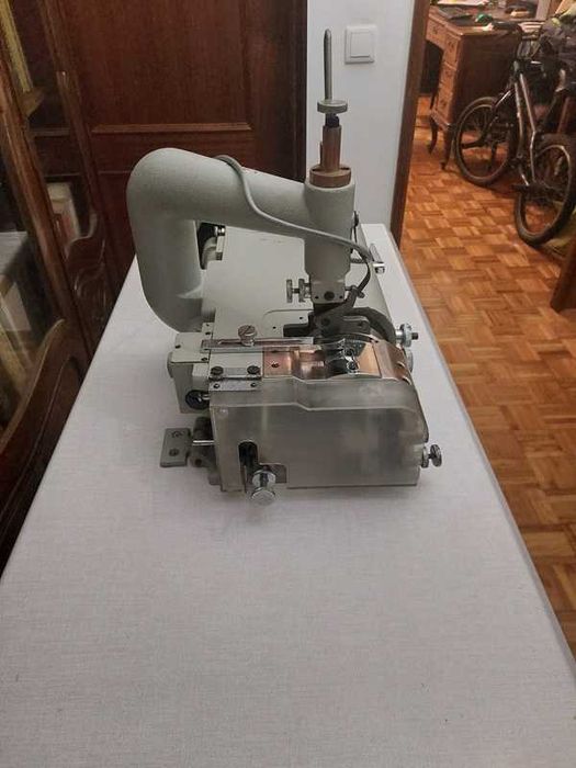 Máquina de facear pele GLOBAL