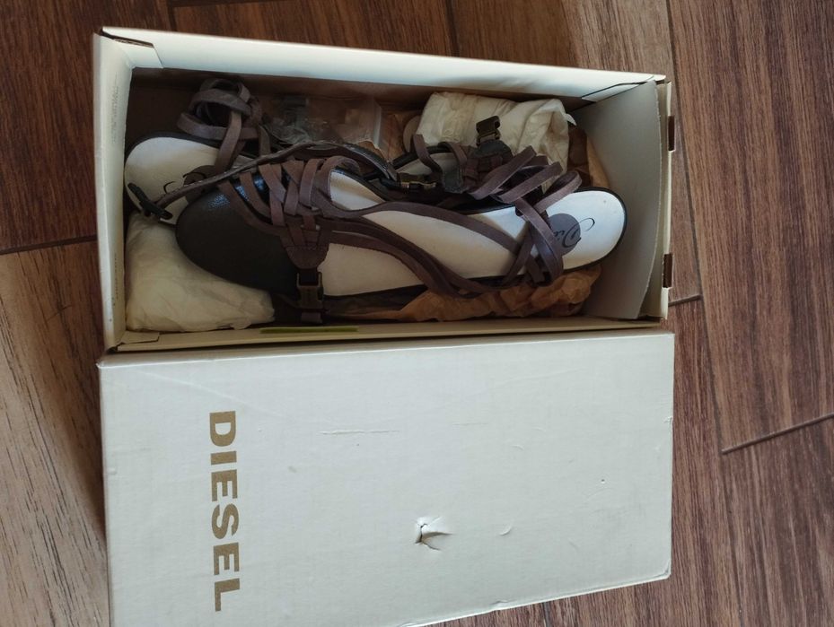 Босоніжки жіночі Diesel 40р