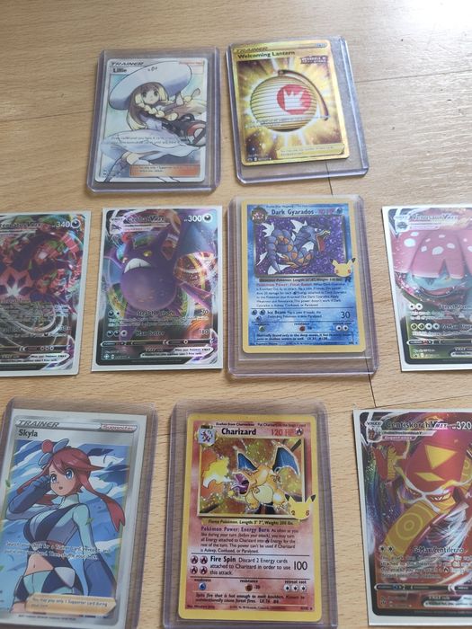 Zestaw kart pokemon dobry stan opakowane w klastik