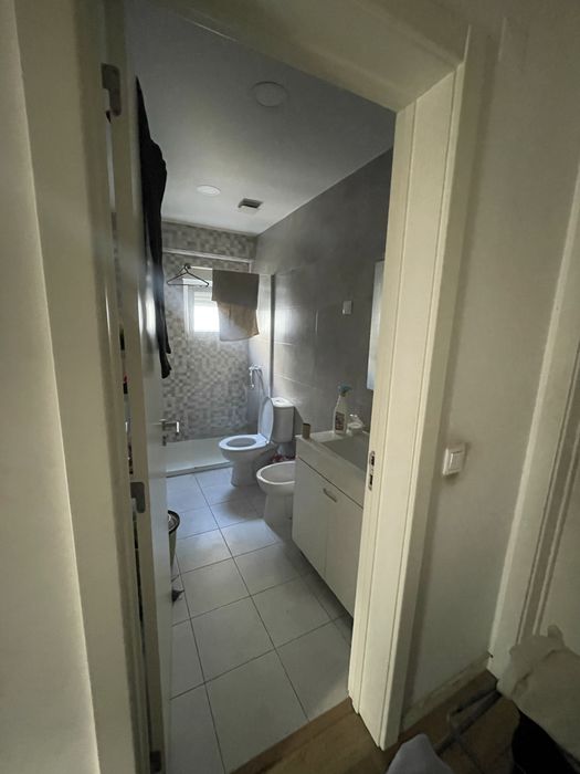 Quarto com varanda para solteiro com caução