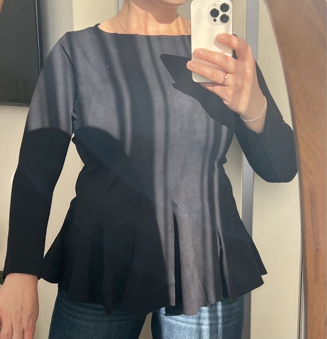 Лонгслів COS  дуже  гарний