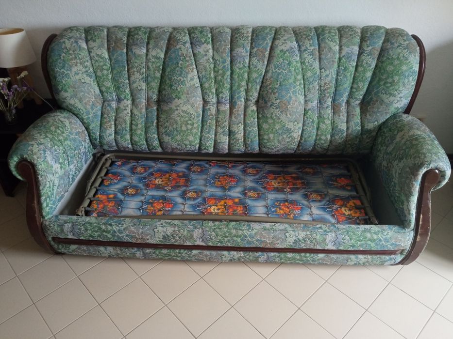 Sofá cama em bom estado