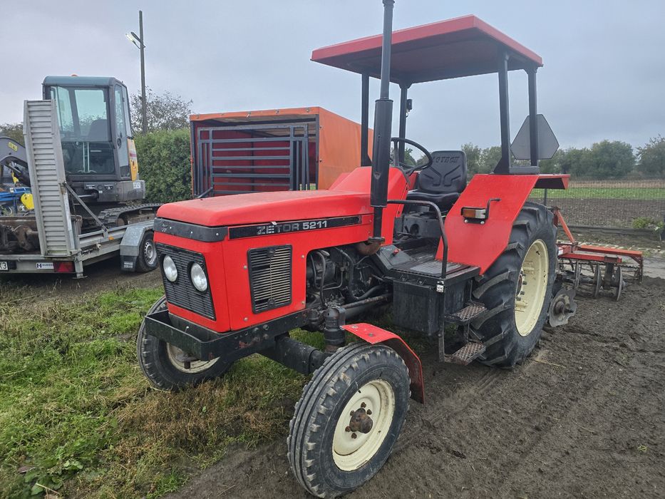 Ciqgnik rolniczy Zetor 5211