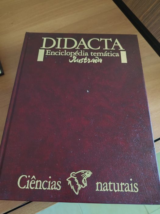 Livros enciclopédias
