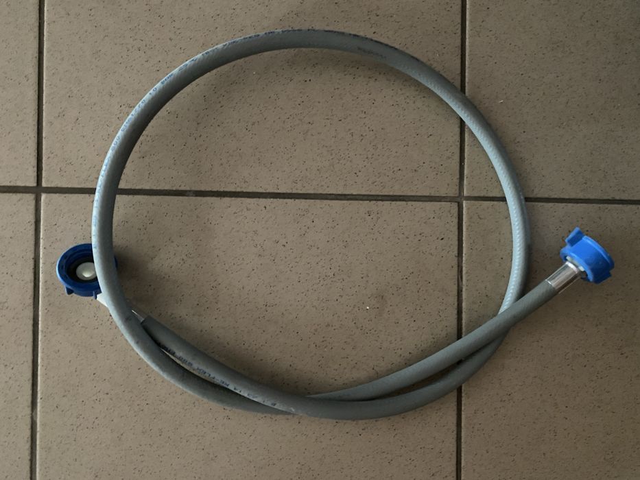 Wężyk do pralki oddam