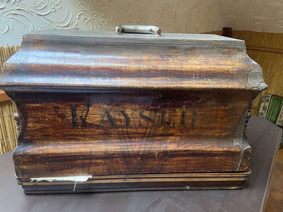 Антиквариат, швейная машинка Kayser