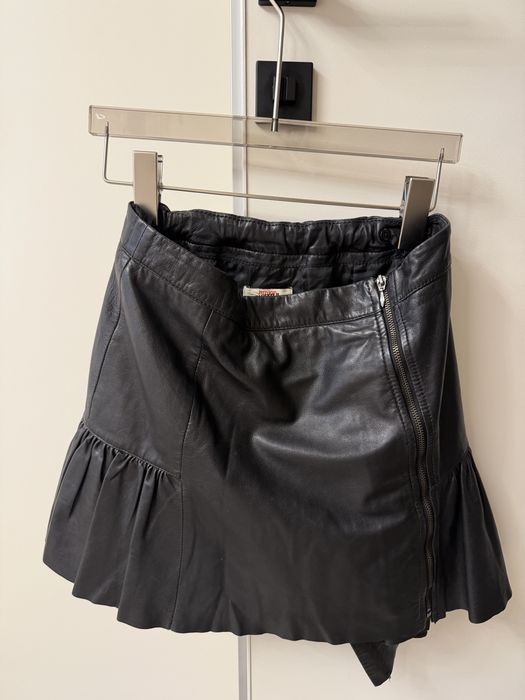 Розпродаж одягу Zara, Mango від 180 грн