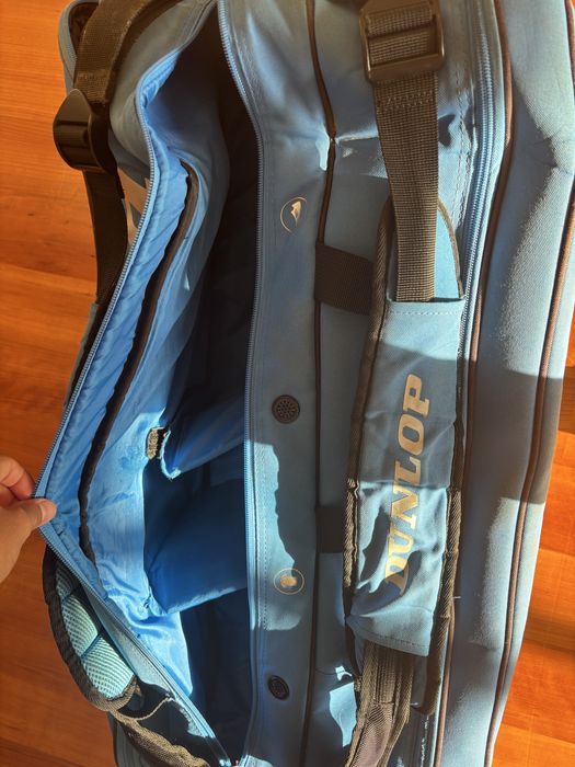 Dunlop FX Performance 8 Racket Bag.