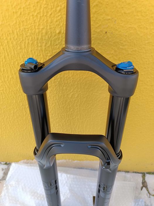 Suspensão Fox 34 Rhythm 130mm