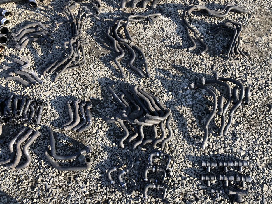 патрубок охолодження интеркуллера турбини passat b6 skoda a5 golf 5