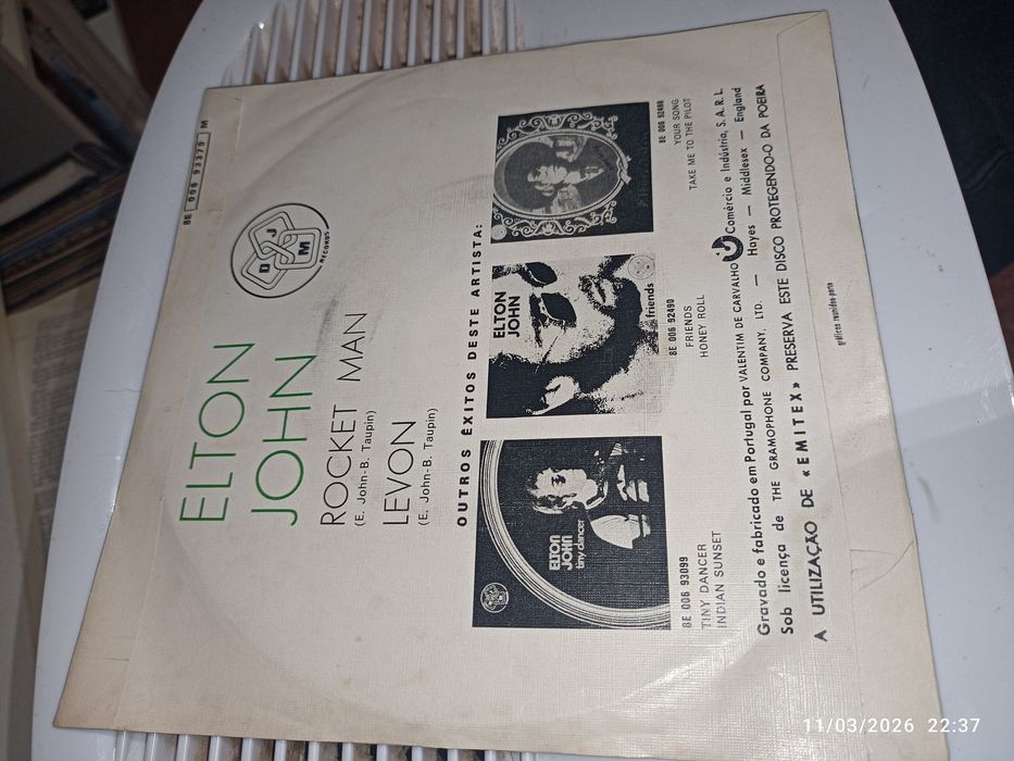 Elton John Rocket man