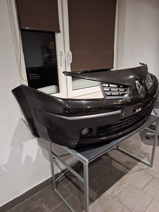 Zderzak przód przedni renault megane cc cabrio 08r. Kod lak NV676