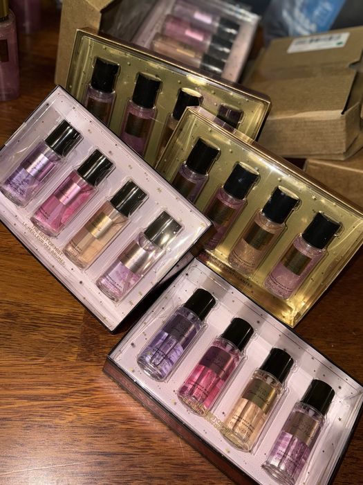 Набір набор Victorias secret discovery set незначительный брак коробок