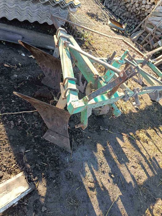 Плуг, копалка, культиватор, сільгосптехніка