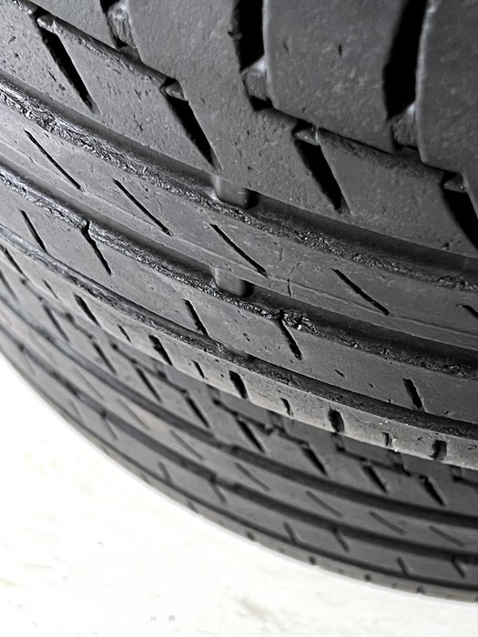 Pneus Continental Premium Contact 6 - 245/40/19 - Muito Bons