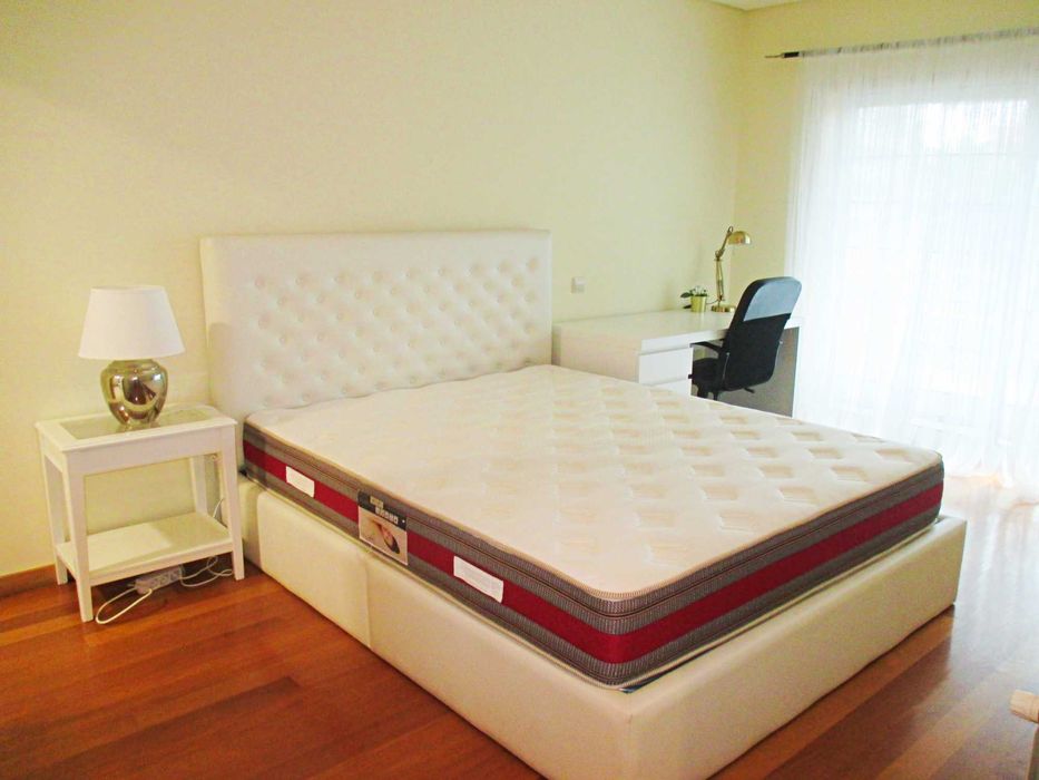 Alugo suite com WC privado ate 30 Junho 2026