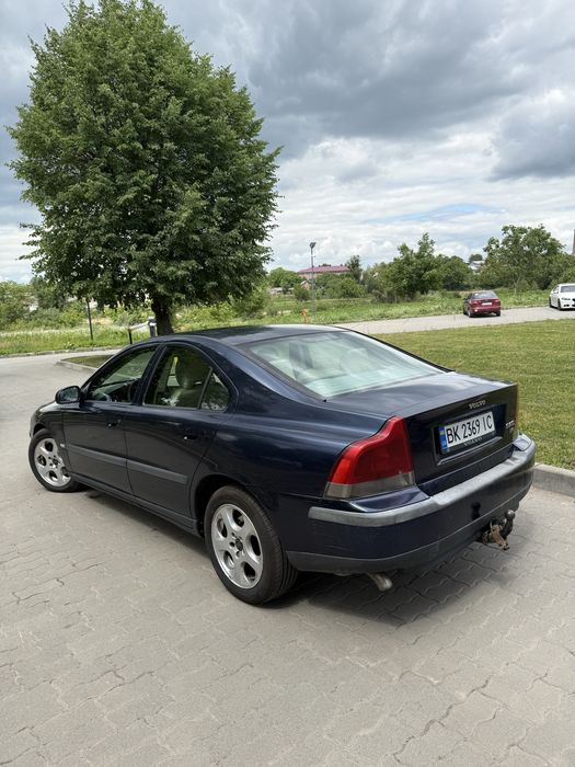 Продам Вольво s60 військовому