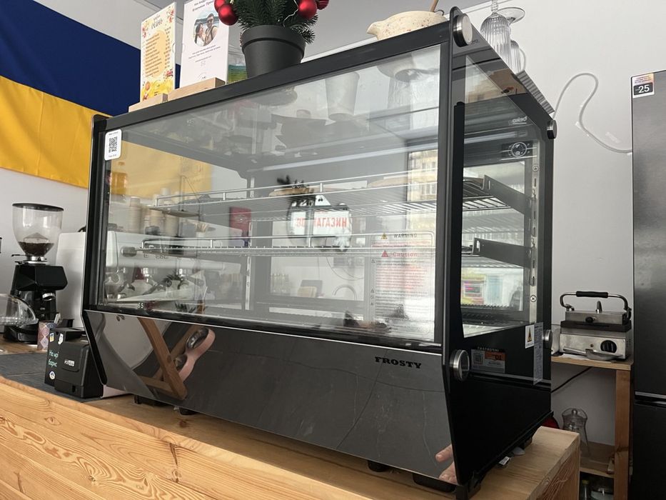 Холодильна вітрина Frosty 160л