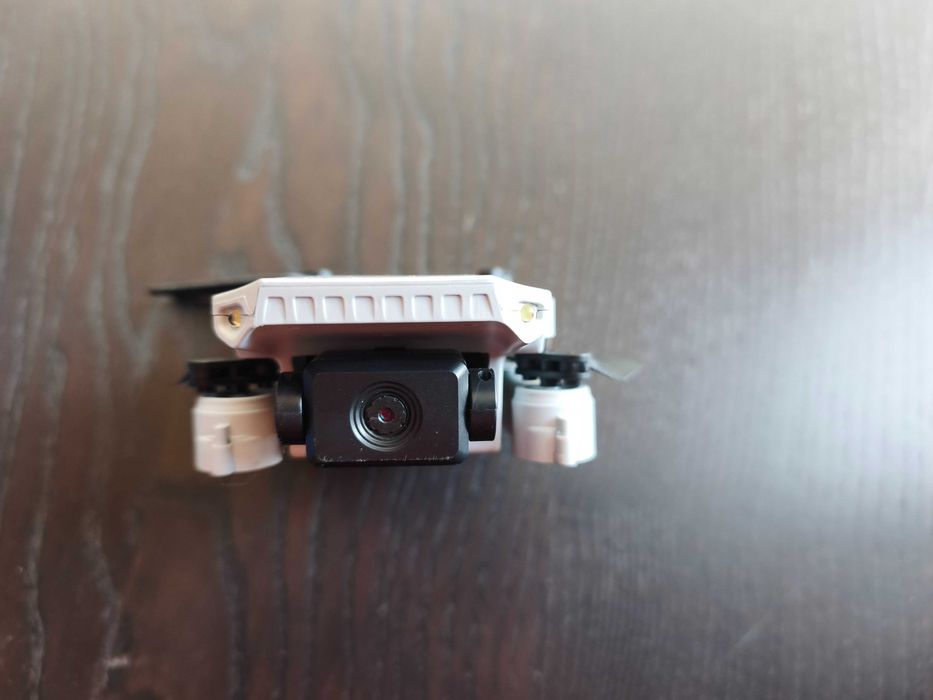 Drone com comando e vários extras