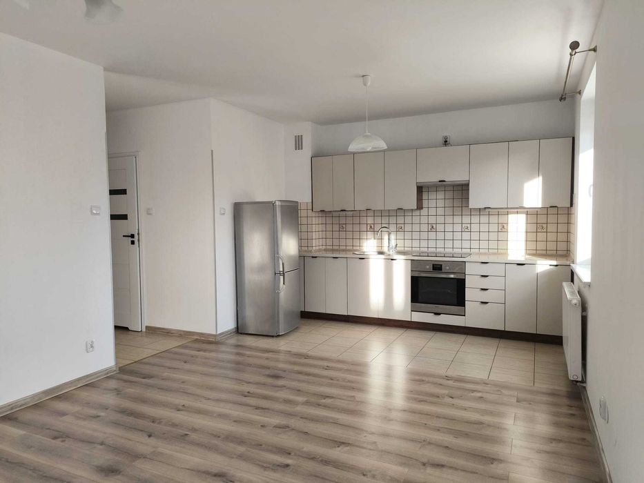 Mieszkanie 2 - pokojowe z aneksem w bloku deweloperskim