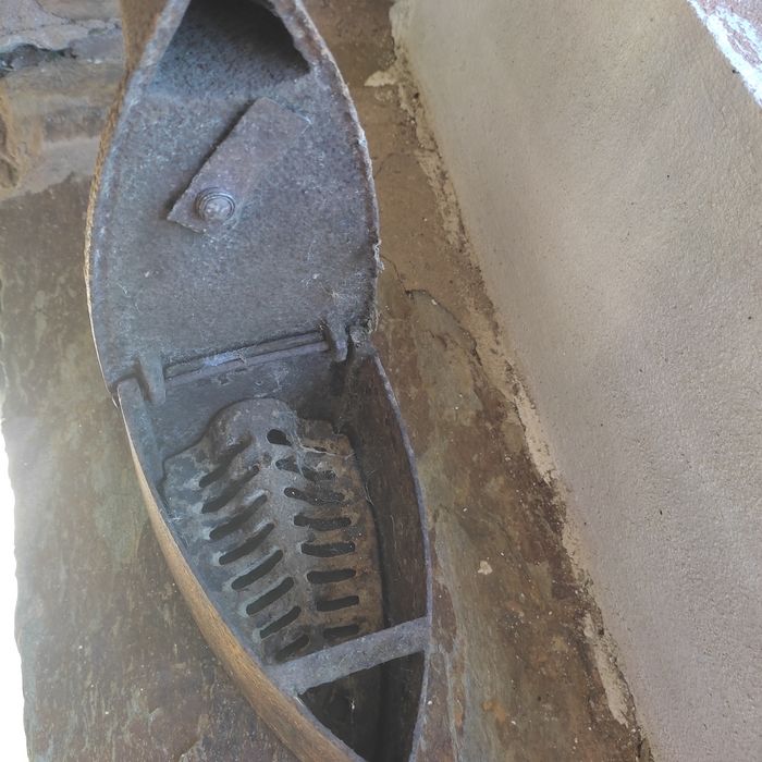 Ferro de engomar antigo447111658870548483