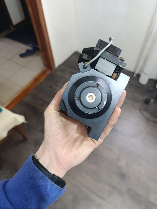Лазерна головка Normoptik LBQ UV + датчик Baumer OADM 12I44