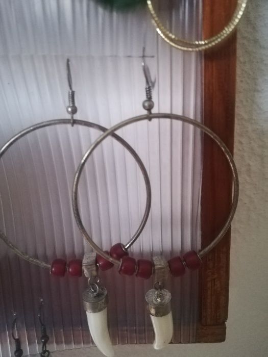 brincos grandes bom estado