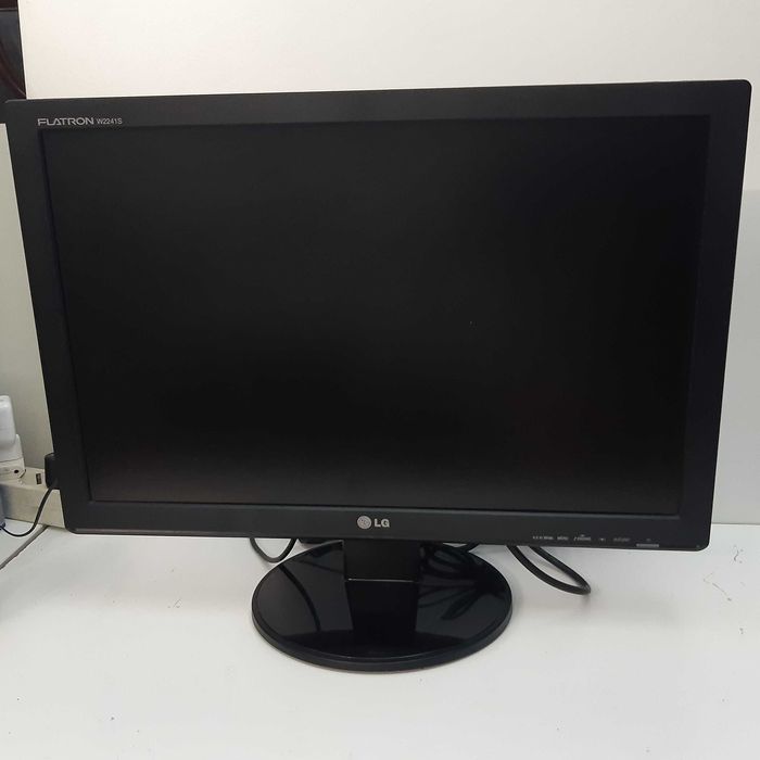 Monitor LG Flatron 22" LCD 1680x1050p 5ms Funcional