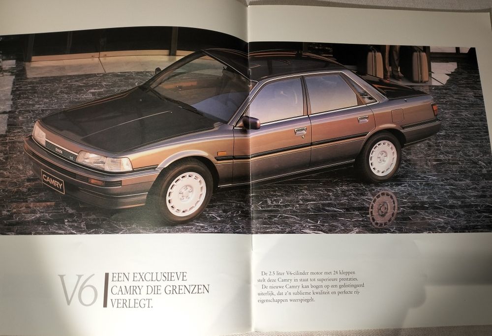 Revista Promocional Toyota Camry XV20