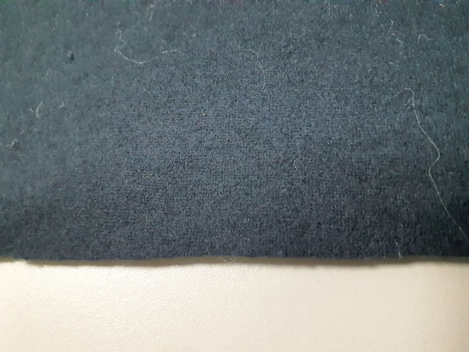 Tkanina granatowa płaszczykowa szer.152 cm.