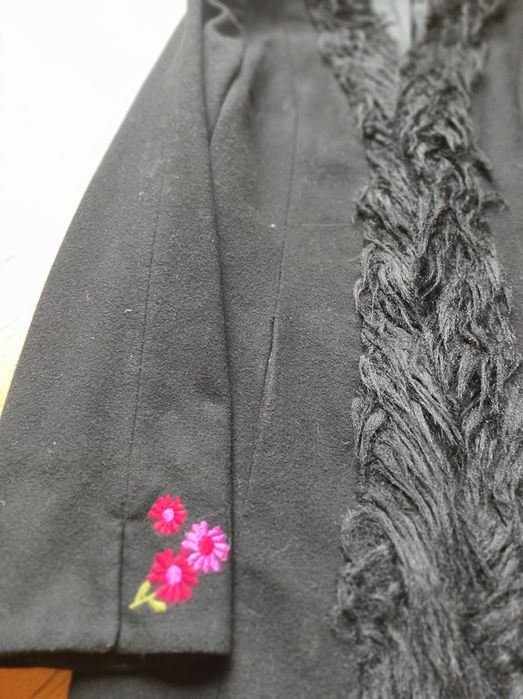 Płaszcz czarny Hennes