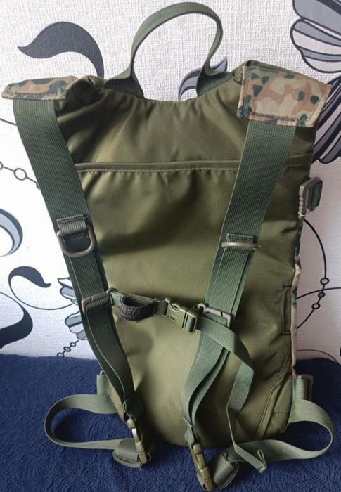 Продам рюкзак с гідратором