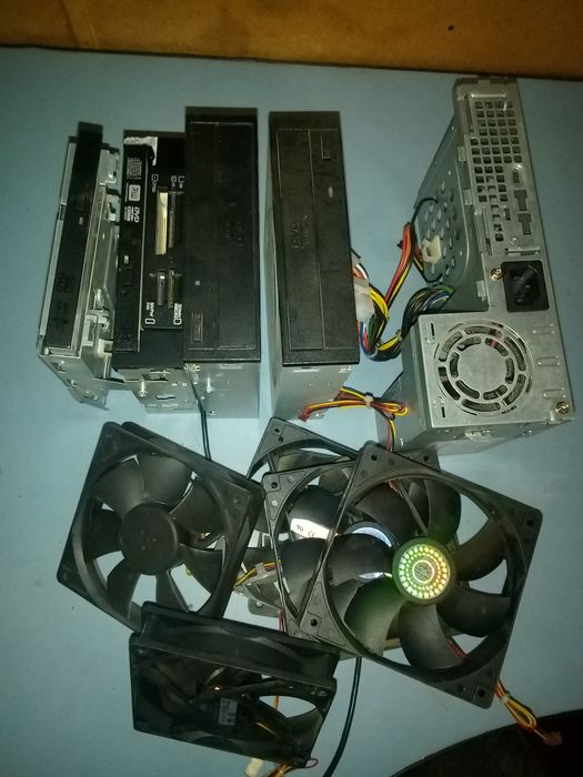 Продам оптом запчасти для компьютеров