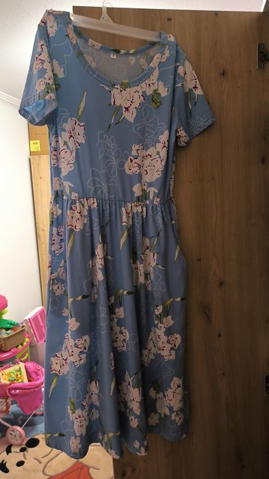 Літні плаття, сукні, 3штуки.