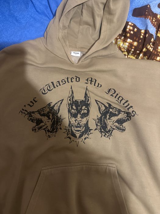 худи від бренду Cropp