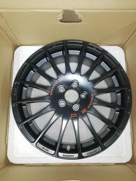Felgi OZ SUPERTURISMO GT 17" 7J 5x100 ET38