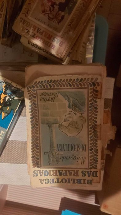 Livros antigos infantis