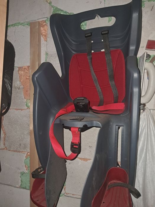 продам дитяче крісло на велосипед