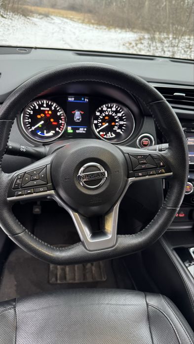 Продам Nissan Rogue SL 2018 гібрид ( який не потрібно заряджати)