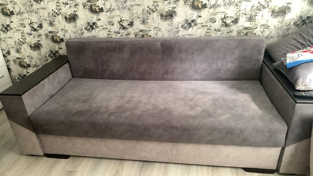 Продам диван книжка