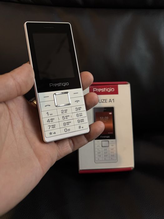 кнопочний телефон PRESTIGIO MUZE A1