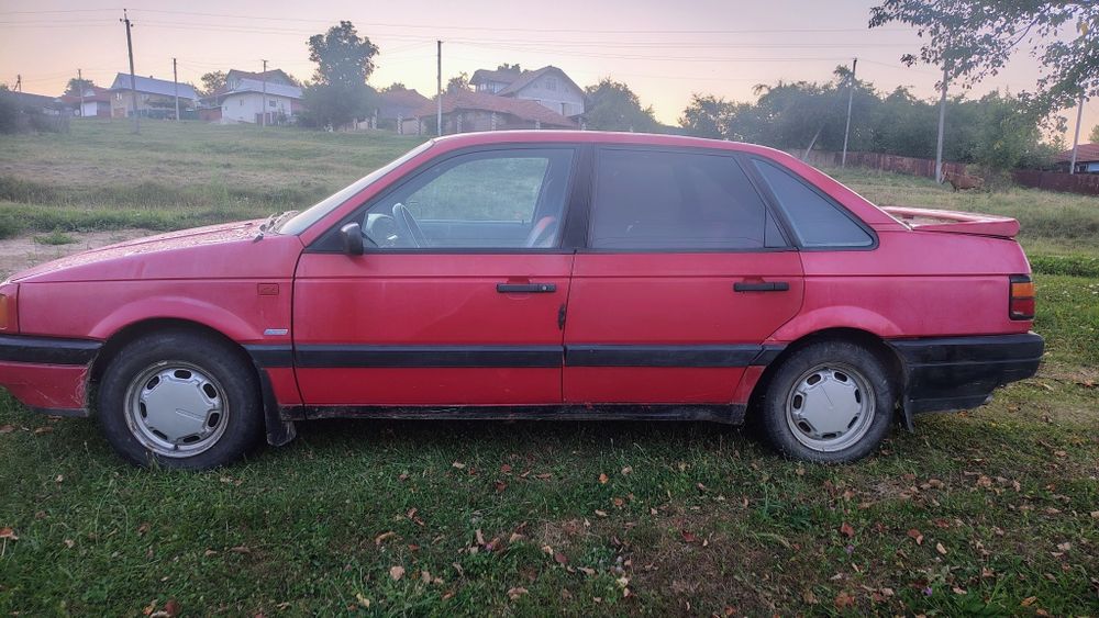 Passat b3 1.8 1989р