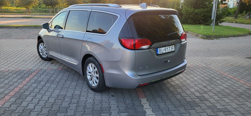 Chrysler Pacifica Touring L Plus 2018 rok 114 tys. KM , doinwestowane bez wkładu