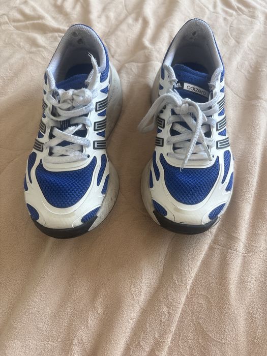Сині кросівки Adizero Aruku