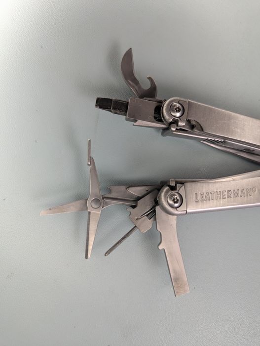 Мультитул Leatherman Wave