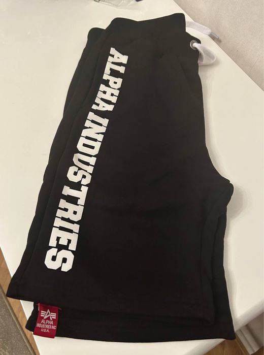 Шорти Alpha Industries, оригінал, нові.